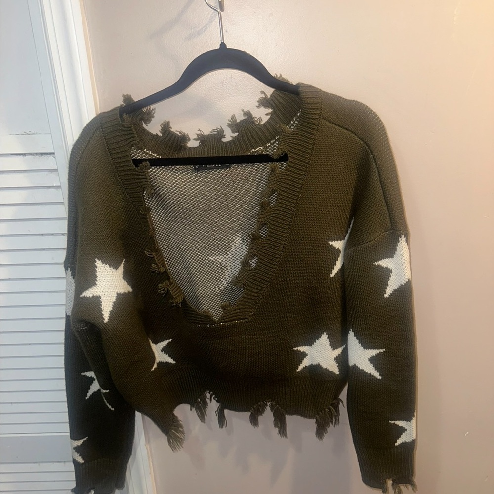 Zara Olive V-Neck Sweater with White Stars